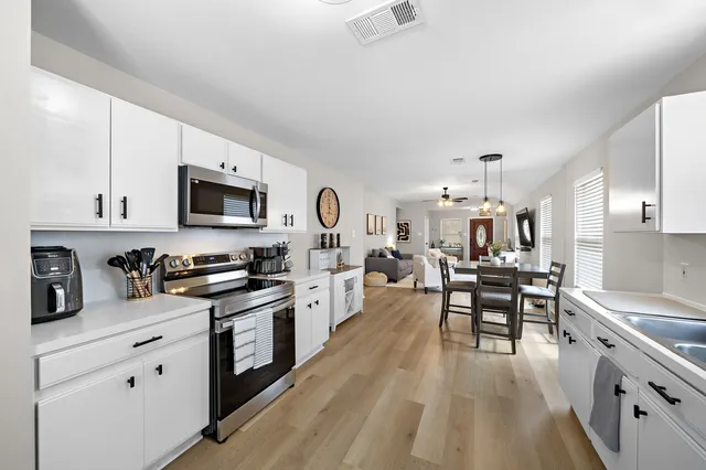 30+ Day Rental | Pet-Friendly | Houston