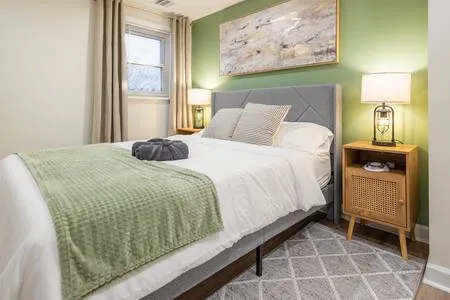 Lodi 1 Bed: In-Unit Laundry, Fios, Safe, Private