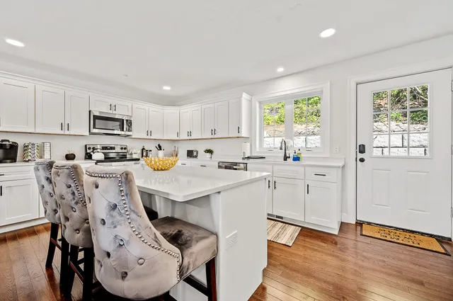 Beautiful Three Bedroom Luxury Townhouse