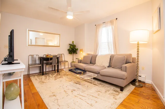 Sun-filled, 2 bed w/ In-Unit Laundry & Central Air