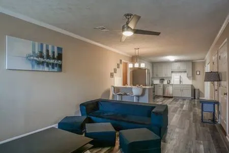 Relaxing Retreat | Horse Park