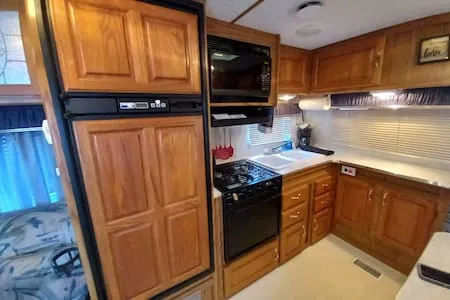 Camper On The Curve Unit #1- NO CLEANING FEE