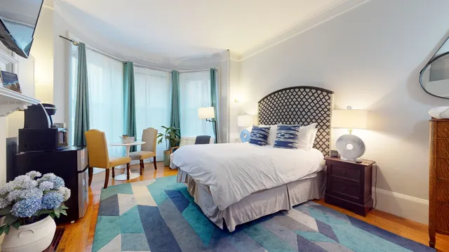 Walk to Fenway, Longwood Medical, Large Pvt Room