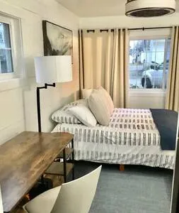 Cute & Private Cottage House - *Nurses' Favorite*