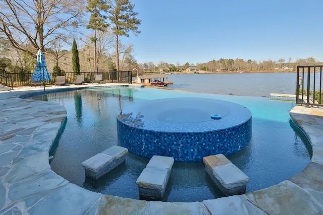 Macon Mansion