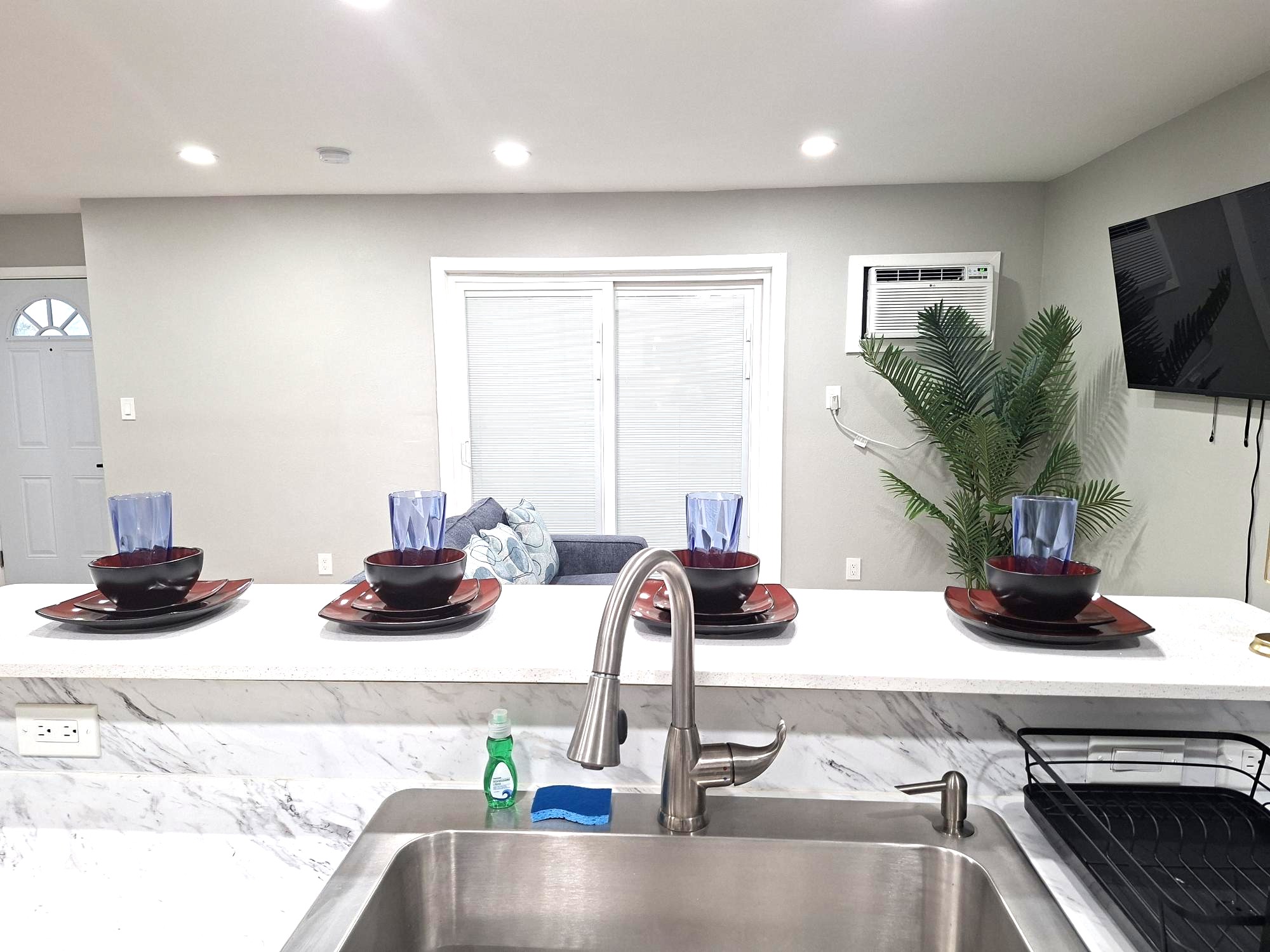 No Deposit 2bed 2bath Arlington