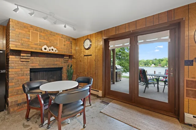 Lake, patio, grill, kitchenette, W/D, storage