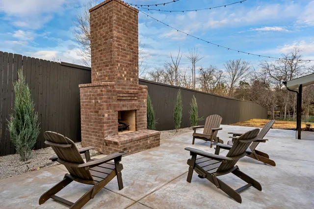 CARROLLTON COTTAGE