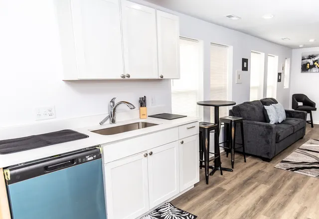 1 BR/2 BA + Office | Historic Modern on Main