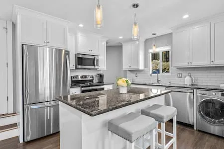 Luxurious Guest Suite in Redding