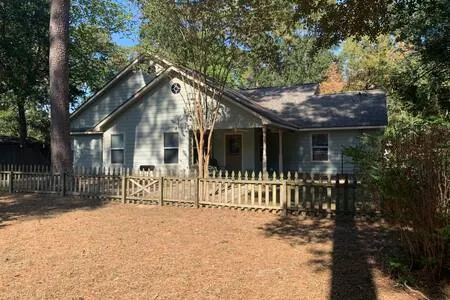 Woodside Cottage: Serenity in the Trees