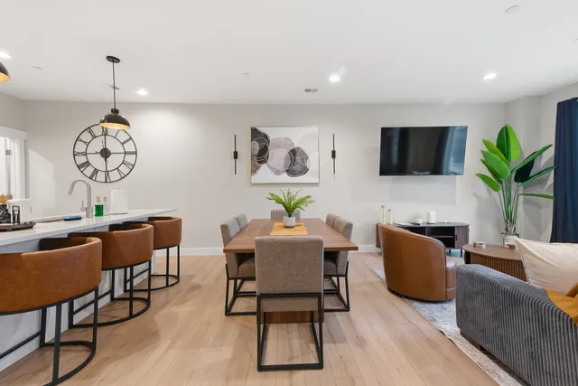 Furnished 3BR Townhome Near Hospitals | 30+ Nights