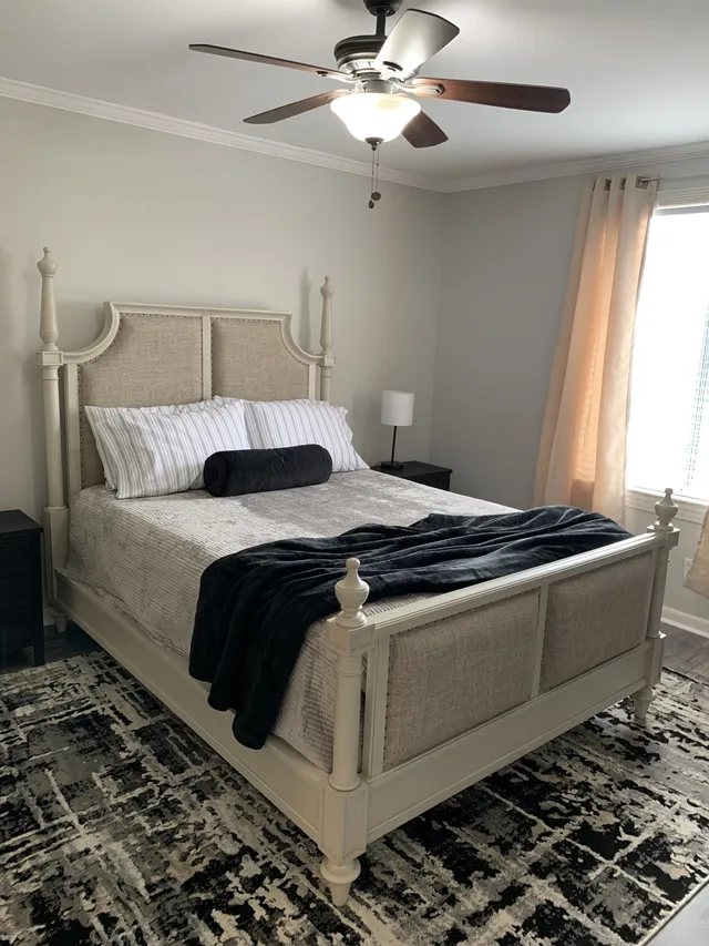 Condo with Pool in Green Hills, Nashville!