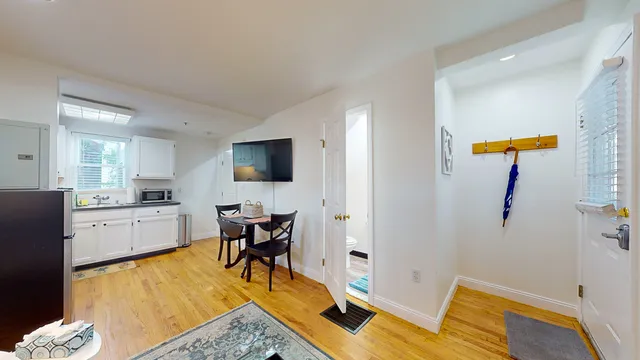 Charming Bi-Level Townhouse near Harvard & MIT