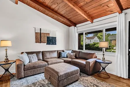 2 BD Perfect Extended Stay W/ Onsite W/D + Parking