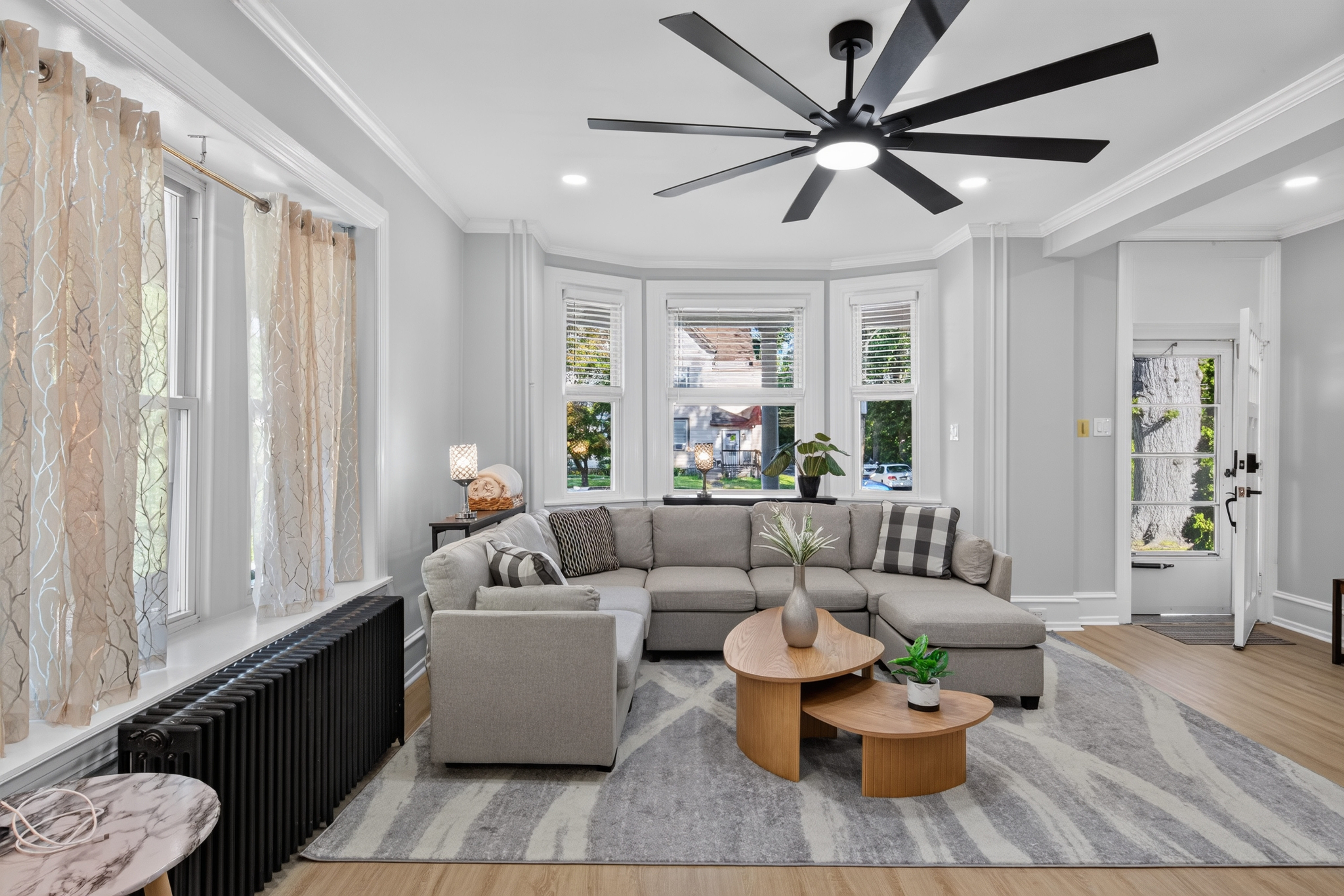 Newly Renovated 3br/1ba Apartment