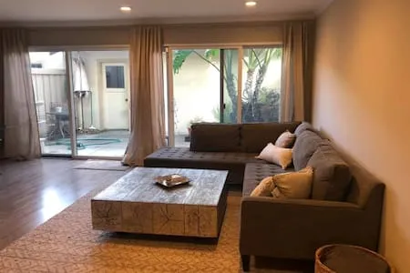 Stylish Home in the heart of SV