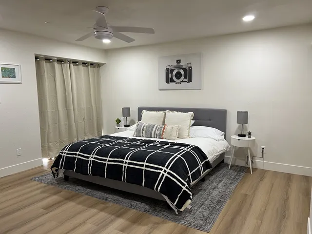 Great Central Phoenix Location!
