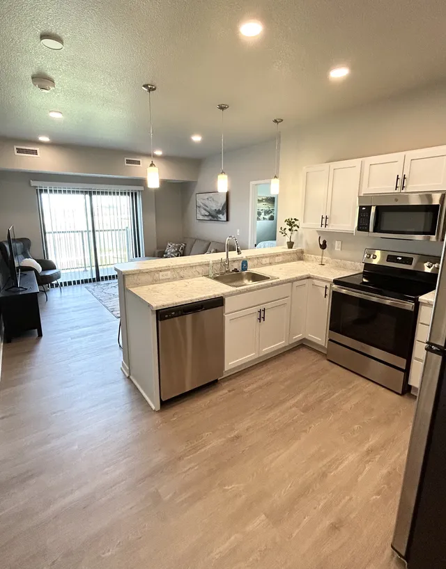 Relaxing 2 bedroom with gym and game room