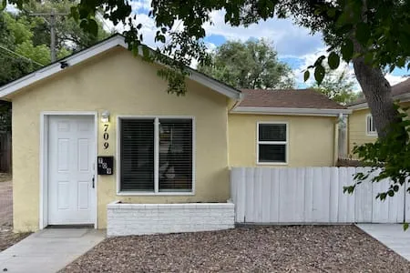 *NEW* Sunshine Cozy Cottage