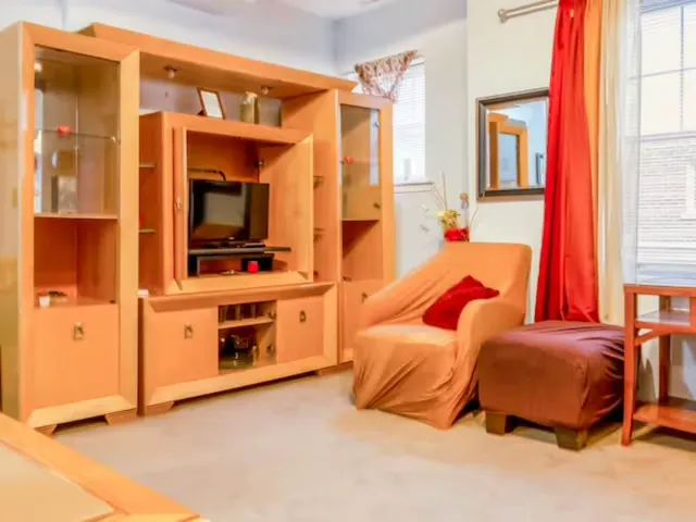 (Entire House)Extended Stay Apt. for Professionals