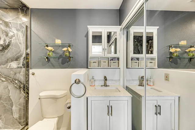 Newly Renovated Cozy Studio with private entry.
