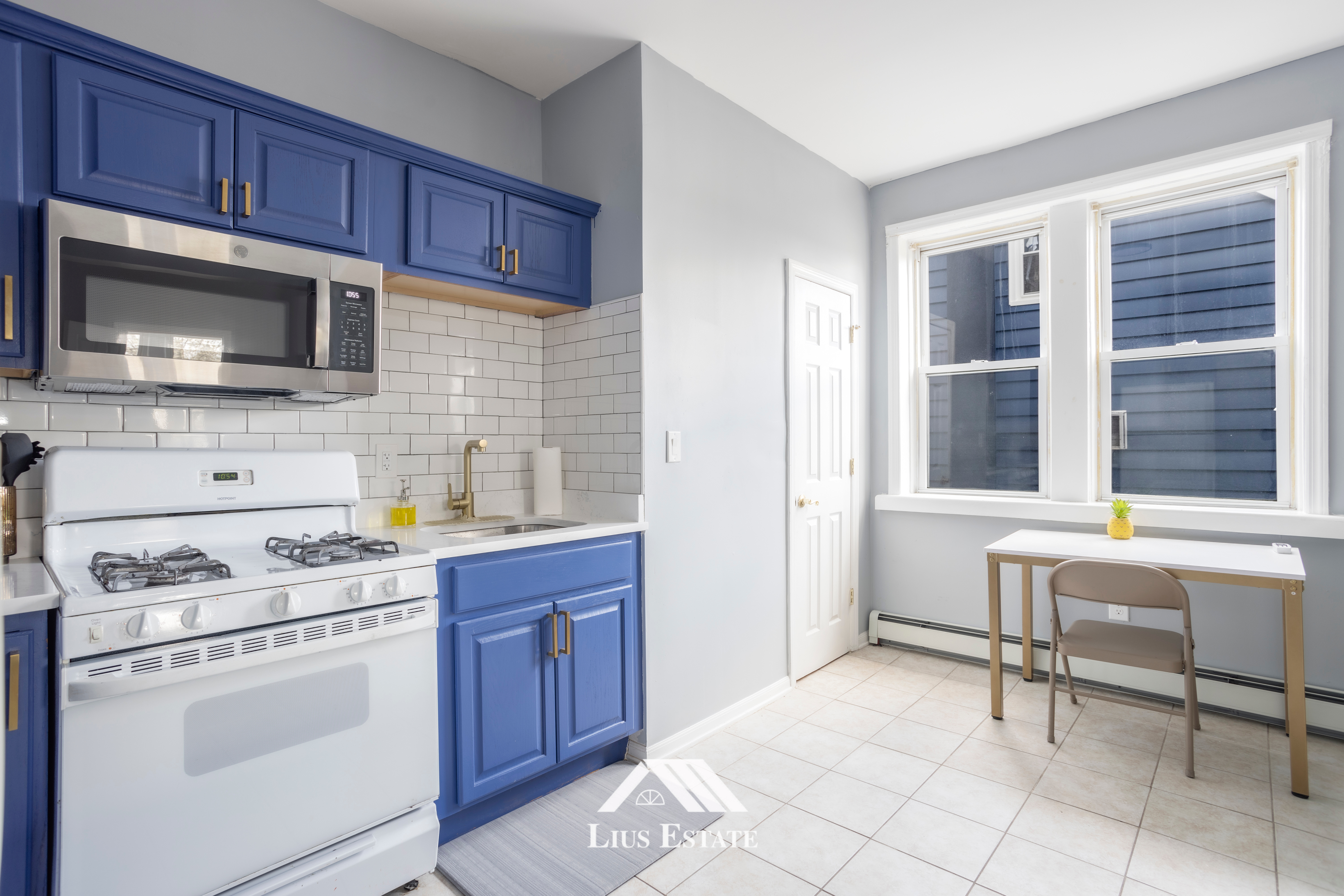 Modern 1BR Near NYC | Pet-Friendly w/ Laundry Unit