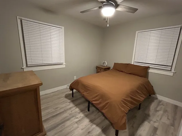 Beautiful Unit Close to UW Campus/Hospital!