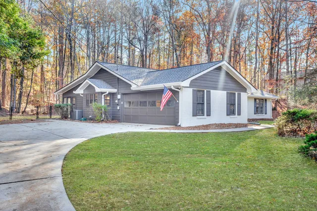 Elegant 3-Bedroom Home with Sunroom, Pet-Friendly