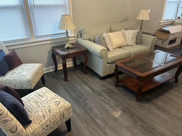 1Bed/1Bath Unit Close To Everything!