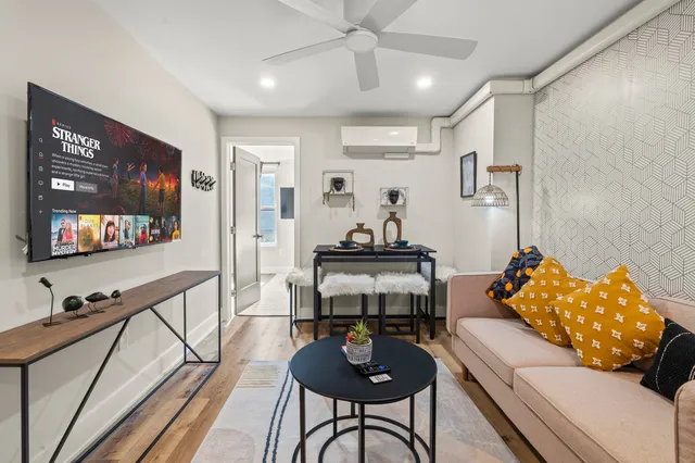 Stylishly Furnished 1BR in East Passyunk