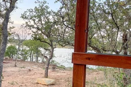 Eastland Tiny Home 1 | Lakefront | 1BR Sleeps 2