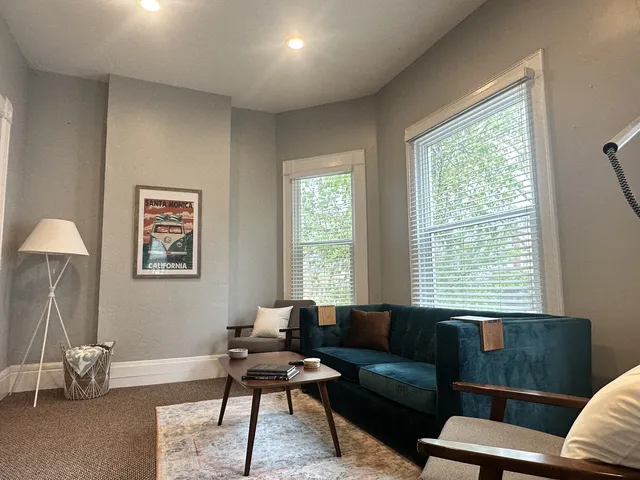 Quiet Midtown Gem, Sacramento California