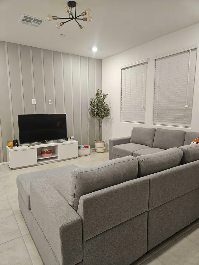 Modern Private Room in Las Vegas, NV