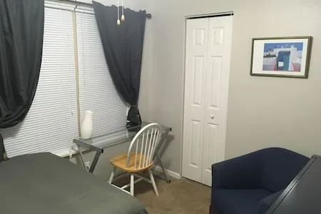 Economical Sleep Room * Comfy * Use of Whole House