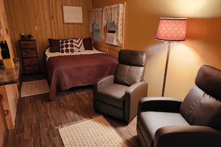 Cabin On Curve #2- No Cleaning Fee