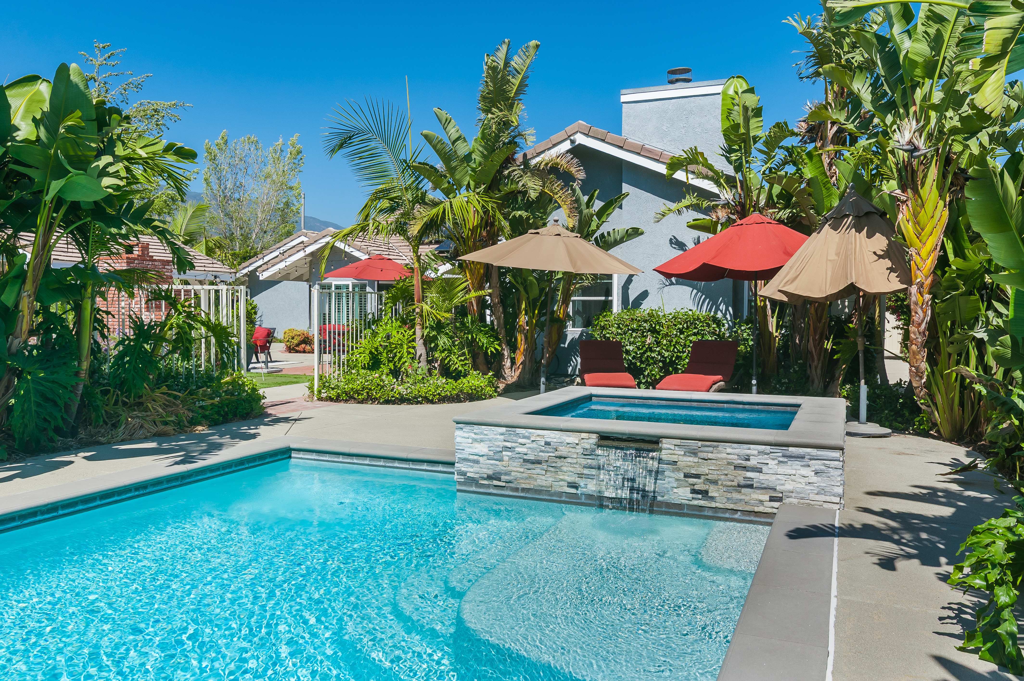 Luxury Resort Home: Corporate & Insurance Stay