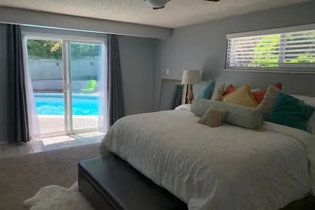 Midtown Old Southwest Home With Pool!