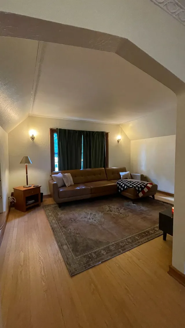 1 bedroom in Wauwatosa, WI