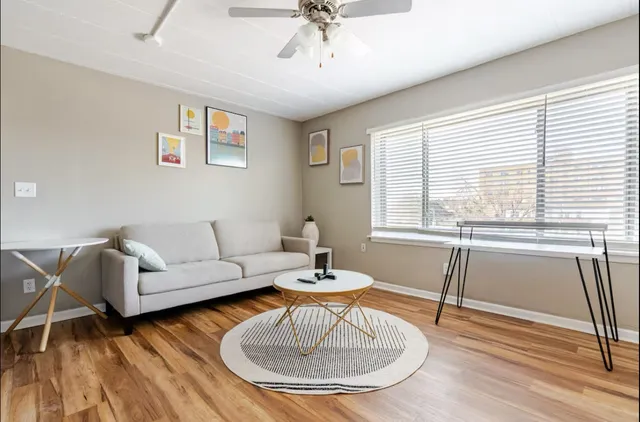 One Bedroom/1 Bath unit Near Downtown Minneapolis