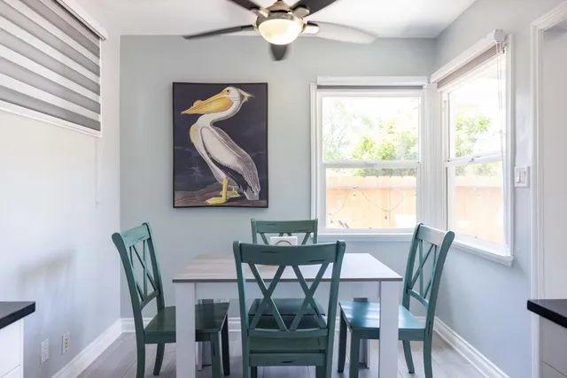 Updated 1BD - Walkable Restaurants - 5mi to Beach