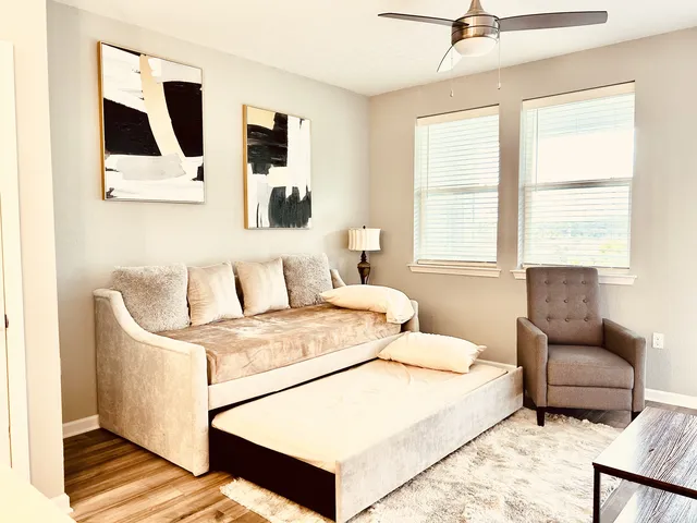 Luxury Stay Mins from JaxAirport