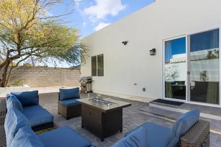 New 4BR + Bunk Room | Mountain Views + Fire Pit