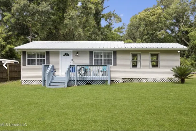 Quiet 2BR Gulfport, MS home near Beach