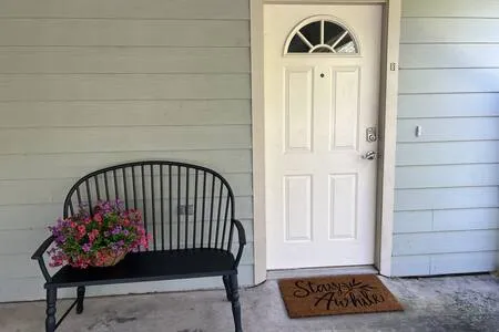 Woodside Guesthouse: A Haven in the Woods