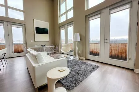 Goodman Street Luxury Penthouse
