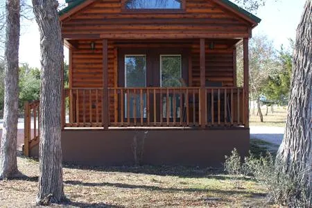 Al's Hideaway Hill Country Cabin #5 Kombi