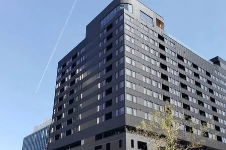 Highrise Haven | Garage Parking | Long Stay Perks!
