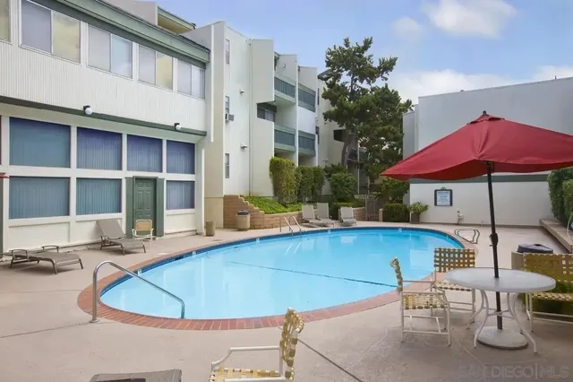 1 Bed & 1 bath condo that sleeps 2-4!!