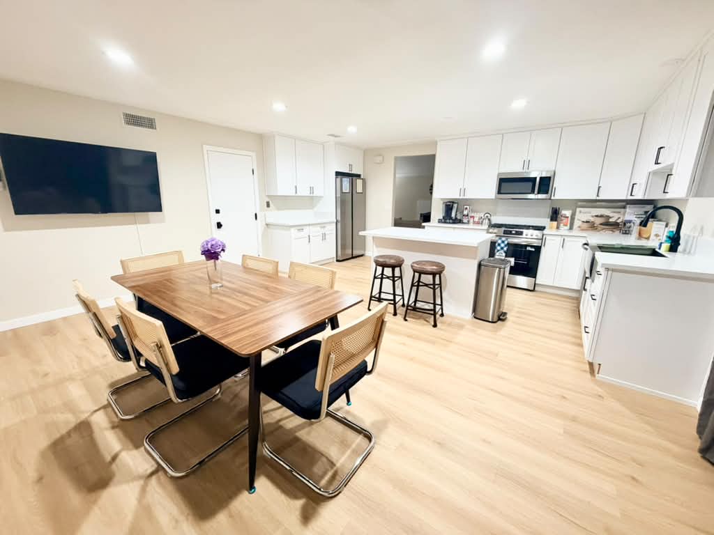 Cozy 3BR Family Home in Simi Valley, California